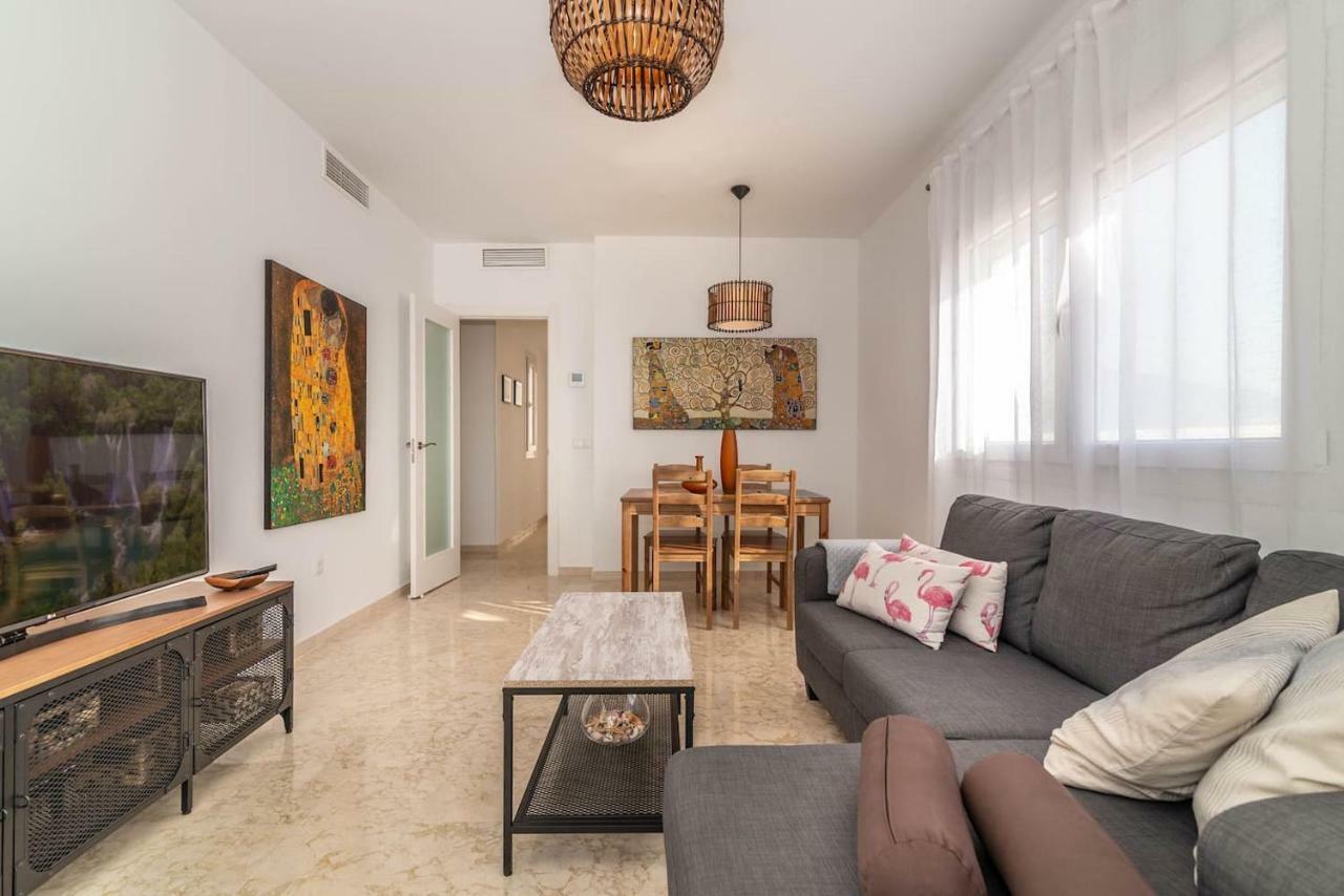 Apartmán Recently Decorated 2Bdr Penthouse In Fuengirola Exteriér fotografie