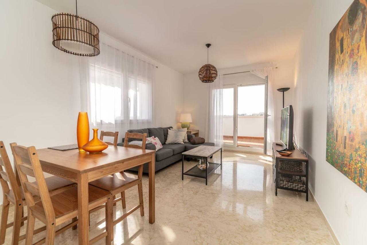 Apartmán Recently Decorated 2Bdr Penthouse In Fuengirola Exteriér fotografie