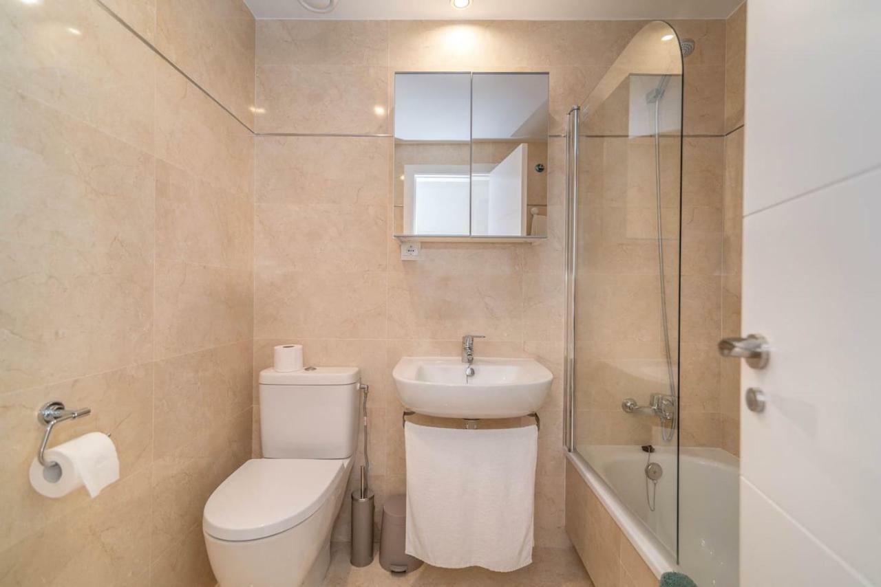 Apartmán Recently Decorated 2Bdr Penthouse In Fuengirola Exteriér fotografie